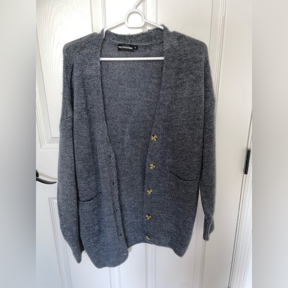 Pretty little thing oversized sweater - s